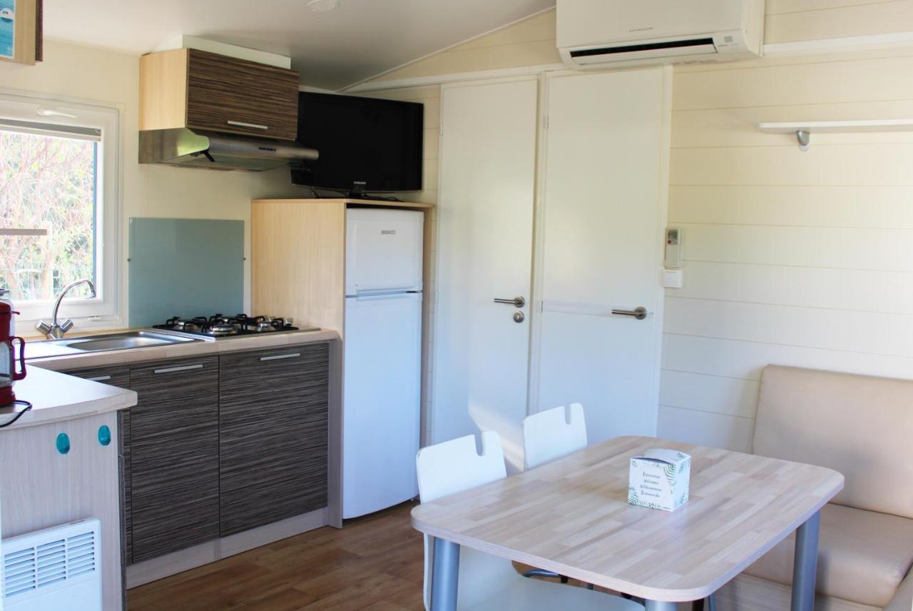 Camping Lou Cabasson Bormes-les-Mimosas Bagian luar foto