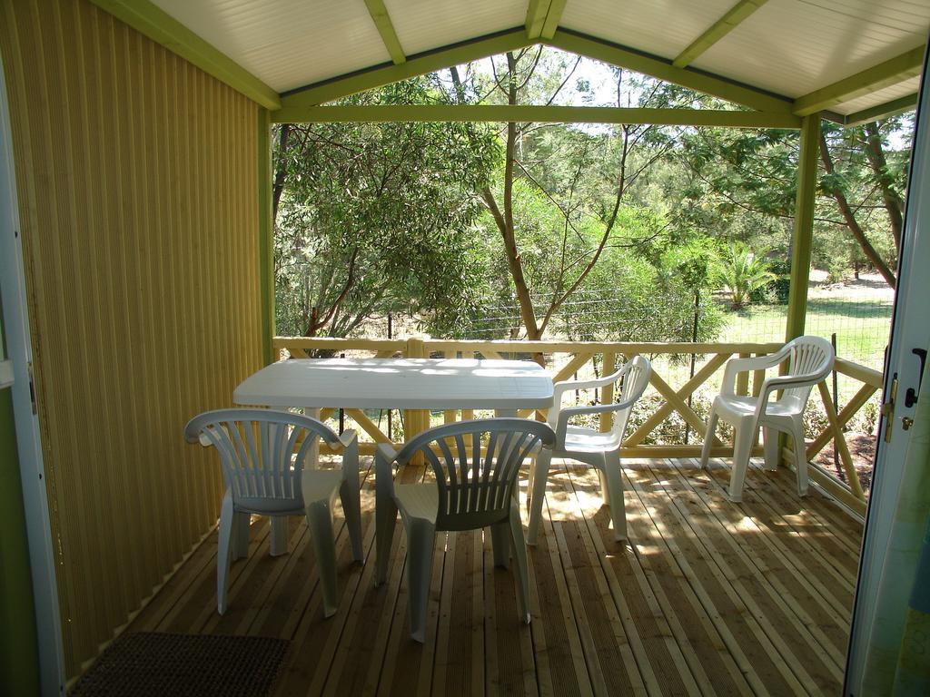Camping Lou Cabasson Bormes-les-Mimosas Bagian luar foto