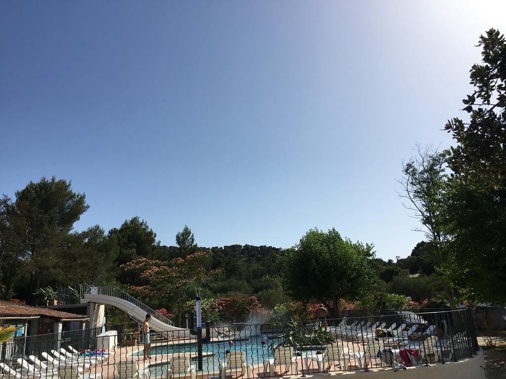 Camping Lou Cabasson Bormes-les-Mimosas Bagian luar foto